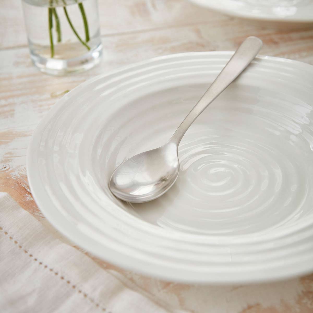 Sophie Conran Rimmed Soup Plate Set, White image number null